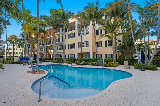 226 N Latitude Circle 203, Delray Beach, FL 33483