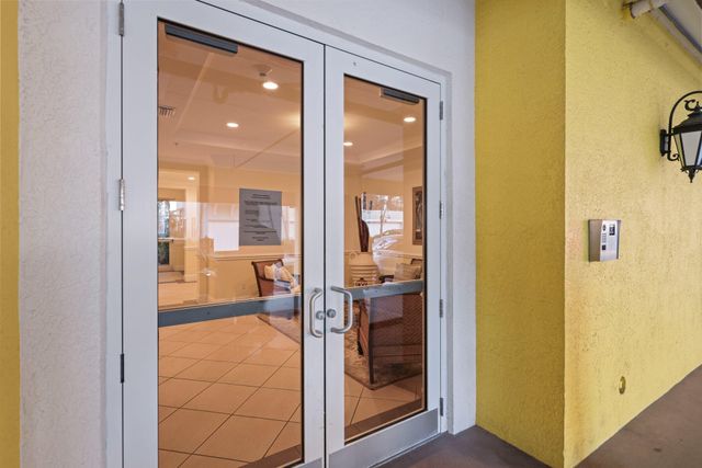 226 N Latitude Circle 203, Delray Beach, FL 33483