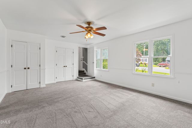 812 Pinewood Drive, Apex, NC 27502
