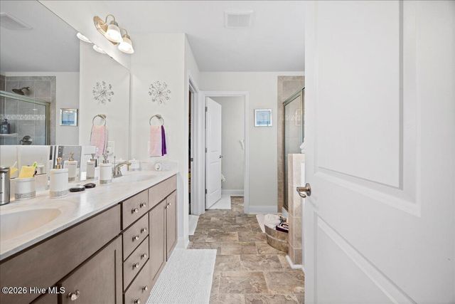 100 Glasgow Lane, La Grange, NC 28551