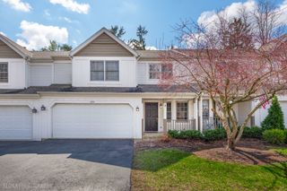 229 Spring Point Drive, Carpentersville, IL 60110