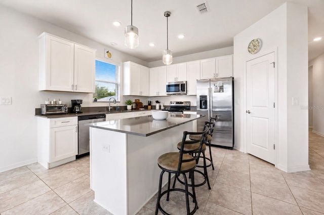 110 INMAN BOULEVARD, Winter Haven, FL 33881