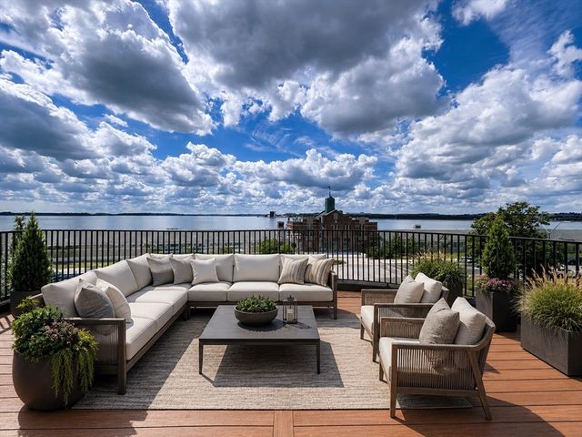 1674 Columbia 1, Boston, MA 02127