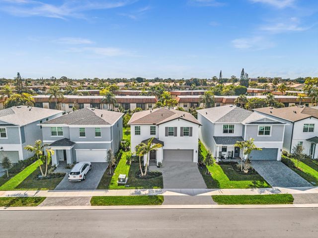 7268 Lenora Lane, Wellington, FL 33467