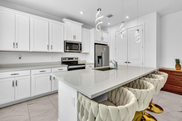 7268 Lenora Lane, Wellington, FL 33467