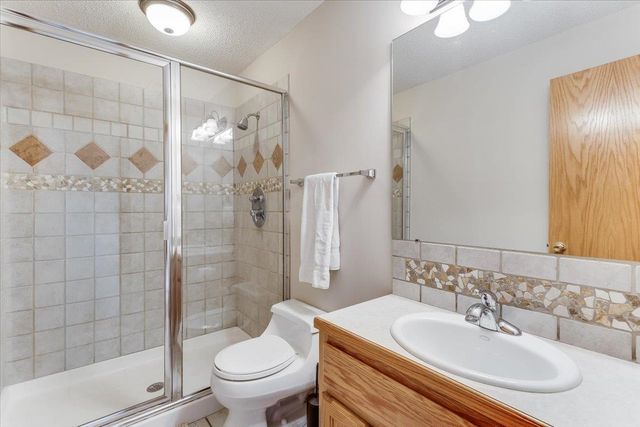 616 W Gatewood Ln, Andover, KS 67002