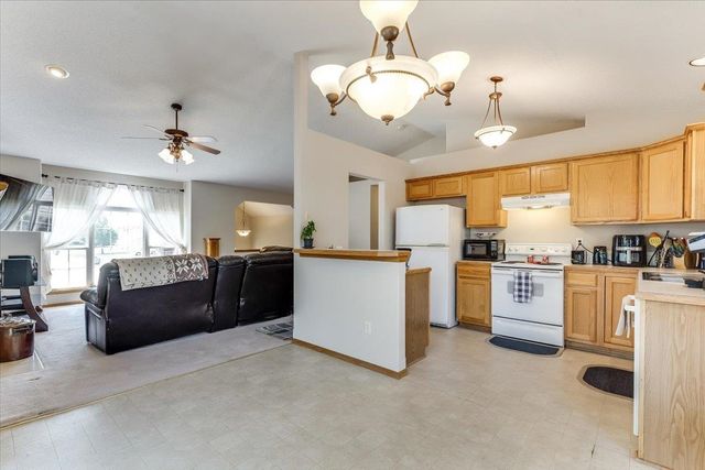 616 W Gatewood Ln, Andover, KS 67002