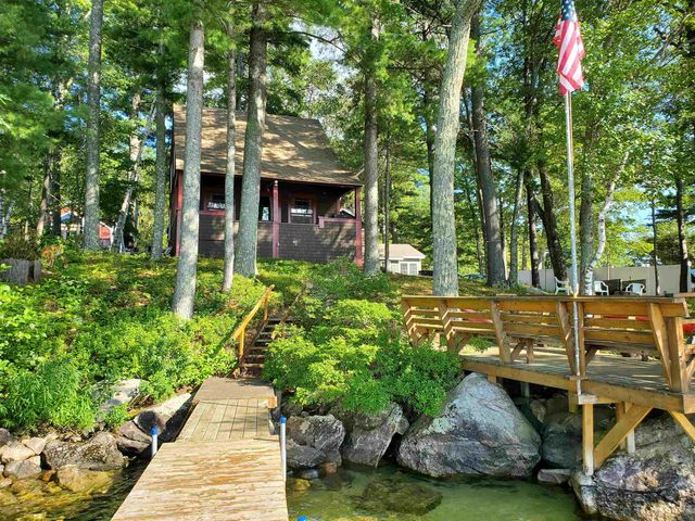 36 Shore Drive, Newbury, NH 03037