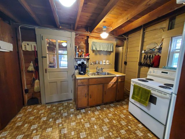 36 Shore Drive, Newbury, NH 03037