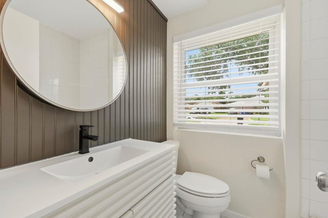 830 Seacliff Drive, Houston, TX 77062