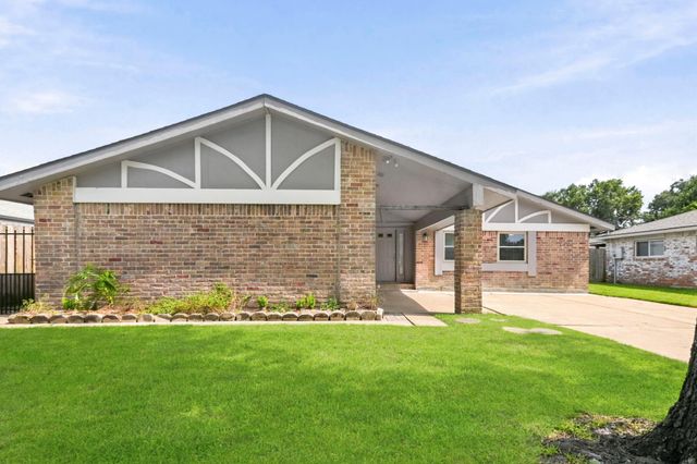 830 Seacliff Drive, Houston, TX 77062