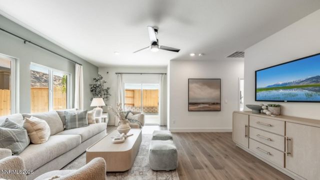 4348 Single Pine Way, Sparks, NV 89436
