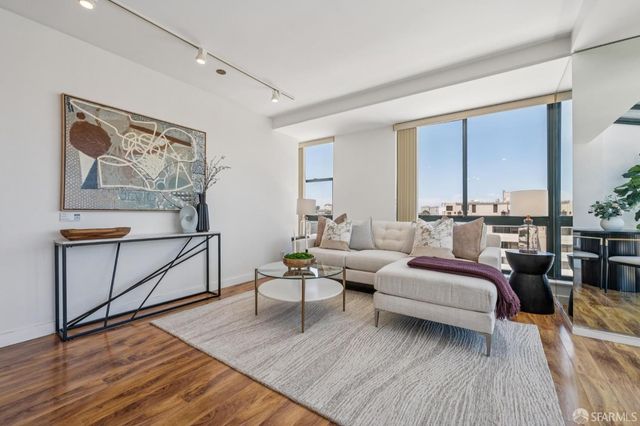 1 Daniel Burnham Court 1414, San Francisco, CA 94109