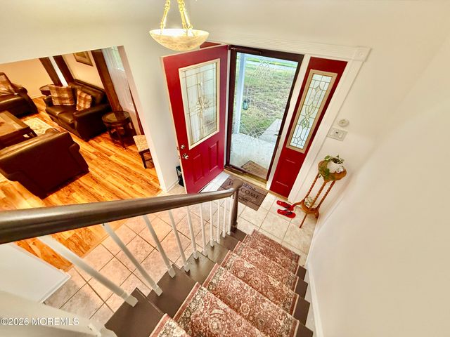 9 Starlight Road, Howell, NJ 07731