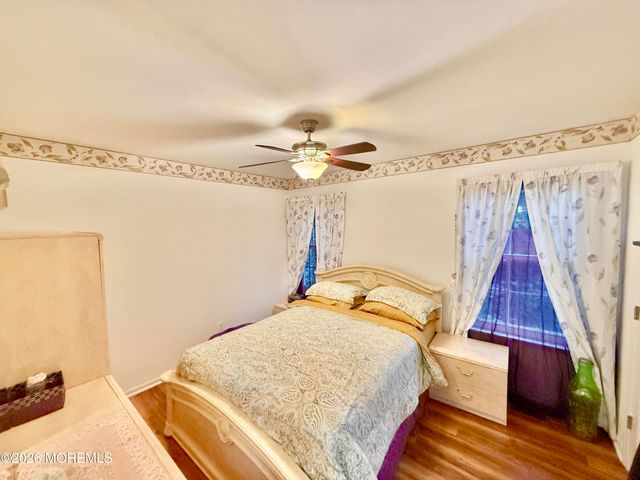 9 Starlight Road, Howell, NJ 07731