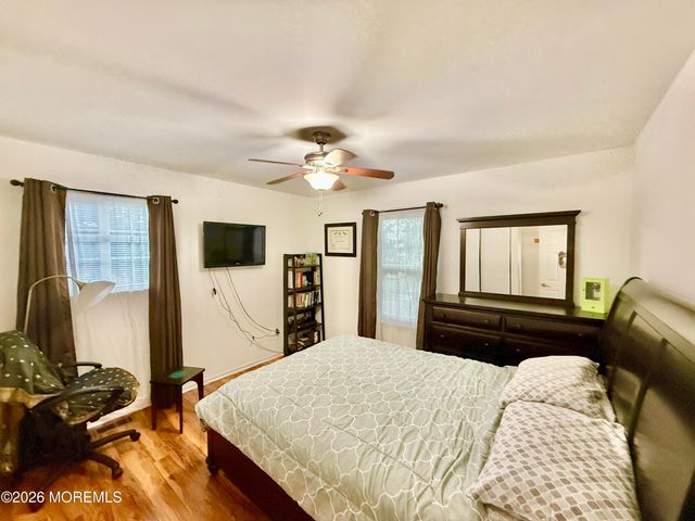 9 Starlight Road, Howell, NJ 07731