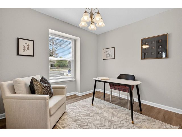 987 W Briarwood Ave, Littleton, CO 80120