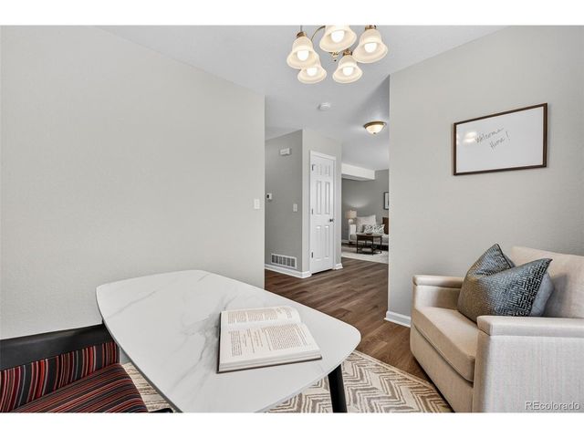 987 W Briarwood Ave, Littleton, CO 80120