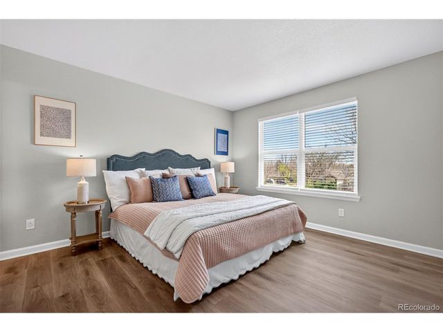 987 W Briarwood Ave, Littleton, CO 80120