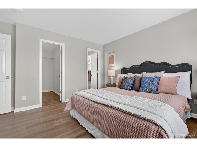 987 W Briarwood Ave, Littleton, CO 80120