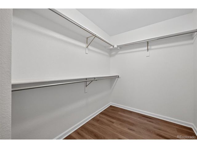 987 W Briarwood Ave, Littleton, CO 80120