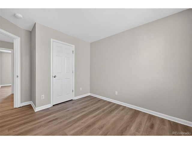 987 W Briarwood Ave, Littleton, CO 80120