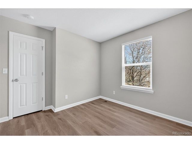 987 W Briarwood Ave, Littleton, CO 80120