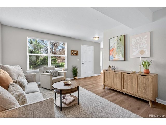 987 W Briarwood Ave, Littleton, CO 80120