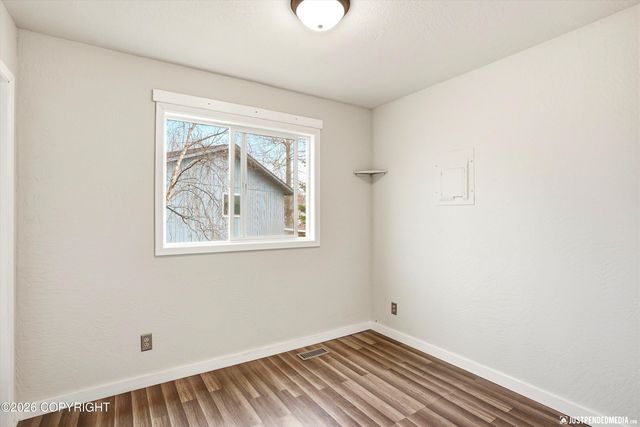 3342 Leonard Circle, Anchorage, AK 99507