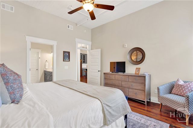 310 W Broughton Street 3016, Savannah, GA 31401