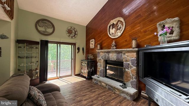 4271 WINCHESTER WAY, Bushkill, PA 18324