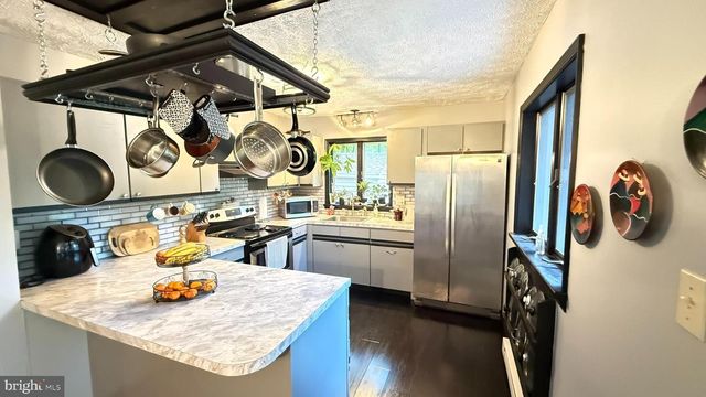 4271 WINCHESTER WAY, Bushkill, PA 18324