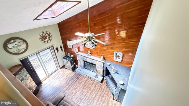 4271 WINCHESTER WAY, Bushkill, PA 18324