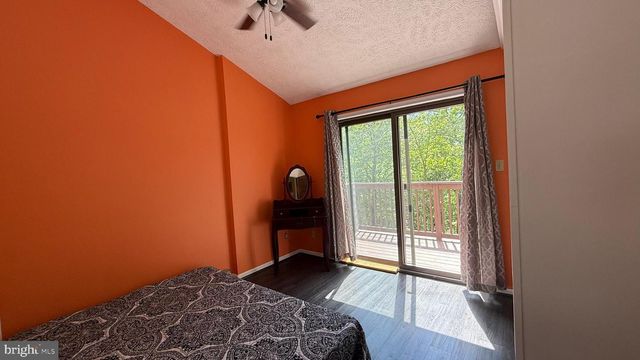 4271 WINCHESTER WAY, Bushkill, PA 18324