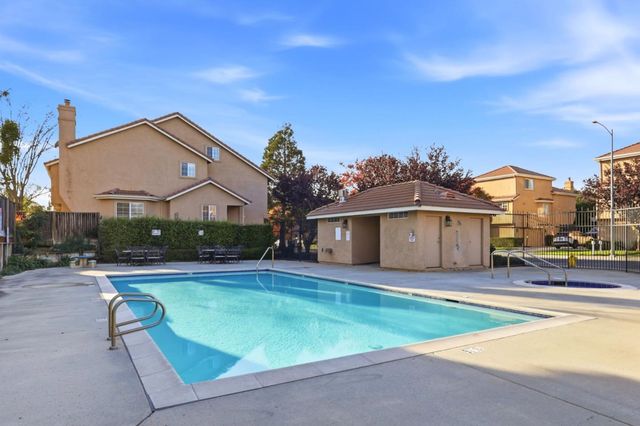 16744 San Luis Way, Morgan Hill, CA 95037