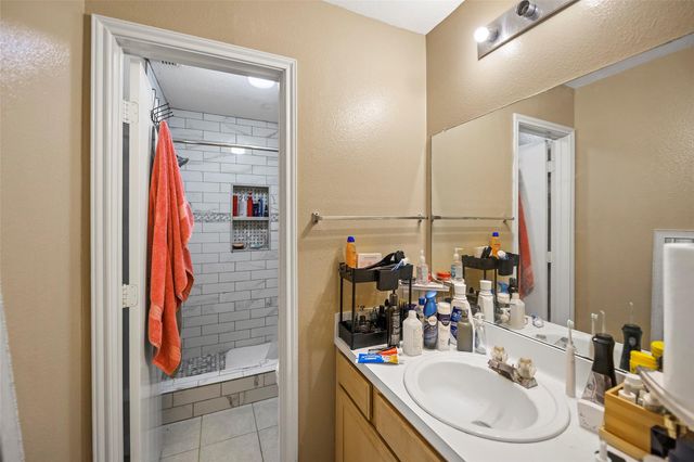 9214 Carmalee Street, Houston, TX 77075