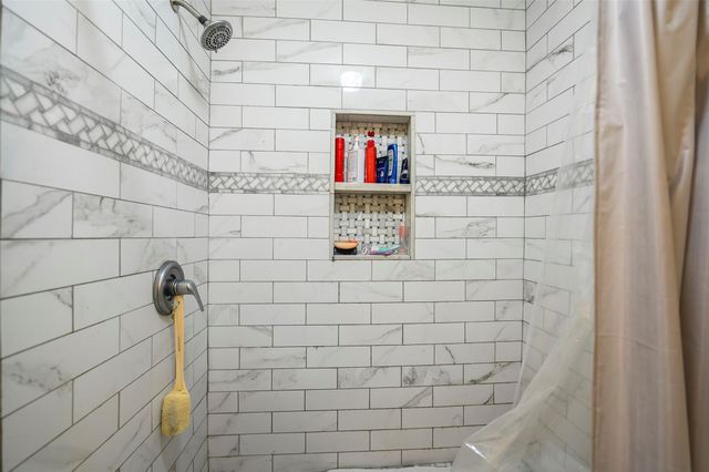 9214 Carmalee Street, Houston, TX 77075