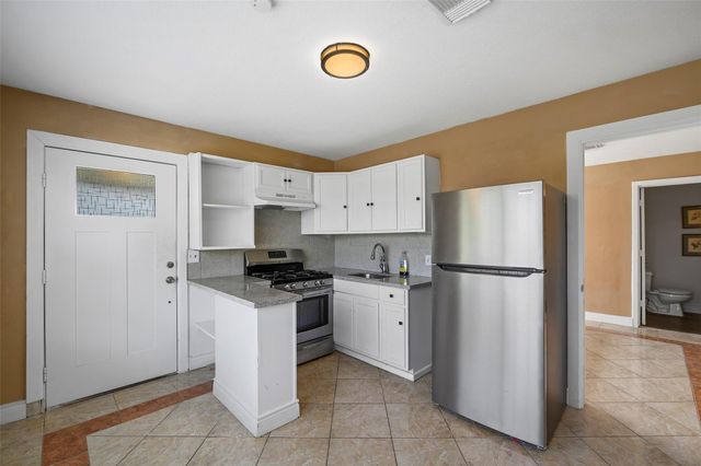 9214 Carmalee Street, Houston, TX 77075