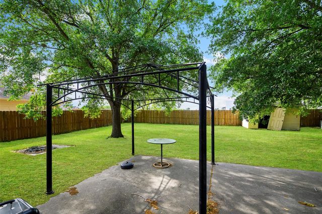 9214 Carmalee Street, Houston, TX 77075