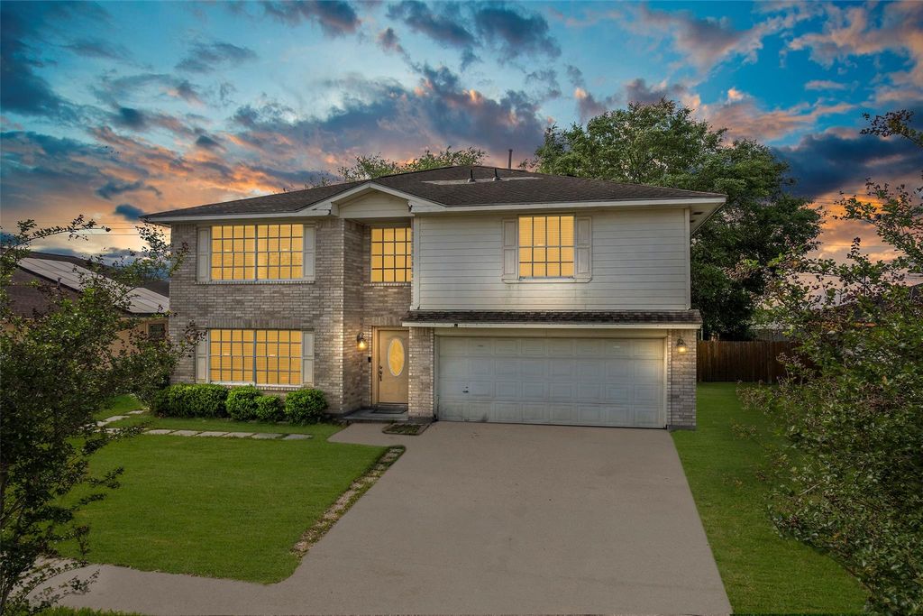 9214 Carmalee Street, Houston, TX 77075