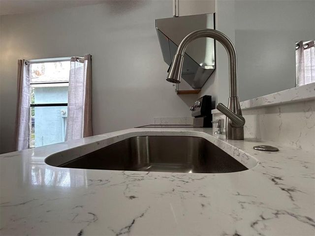 1046 WHITTIER CIRCLE, Oviedo, FL 32765