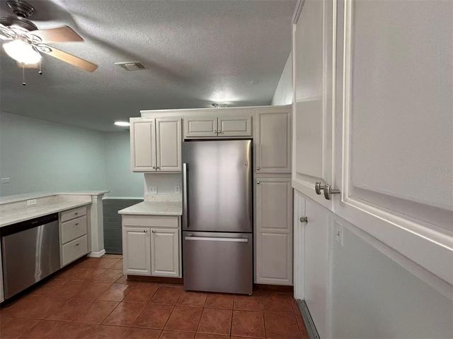 1046 WHITTIER CIRCLE, Oviedo, FL 32765
