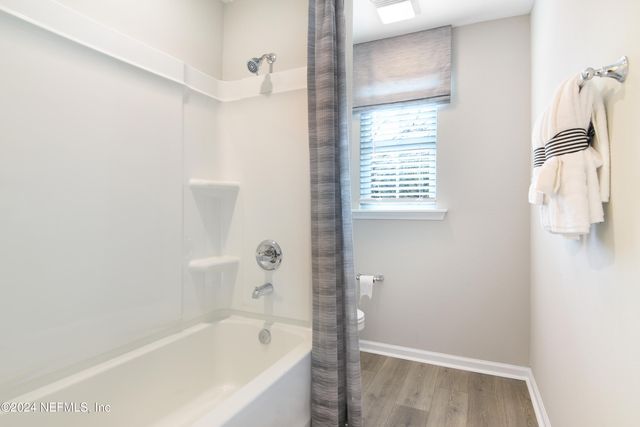 5621 TOMAHAWK LAKE Drive, Jacksonville, FL 32254