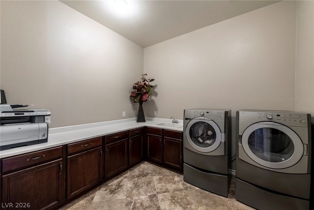 7561 Prancing Pony Court, Las Vegas, NV 89131