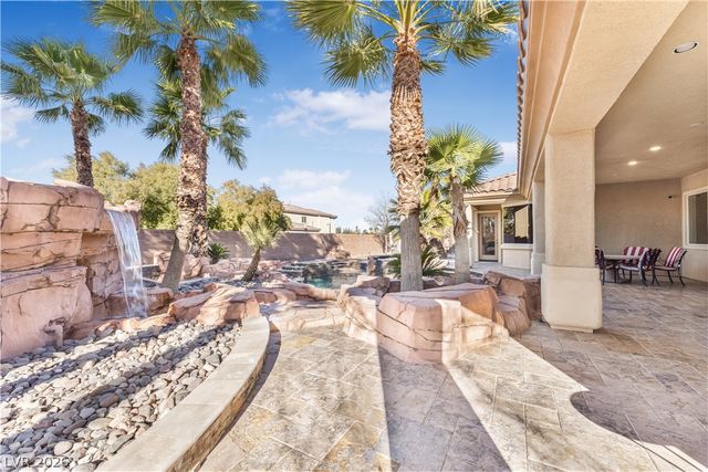 7561 Prancing Pony Court, Las Vegas, NV 89131