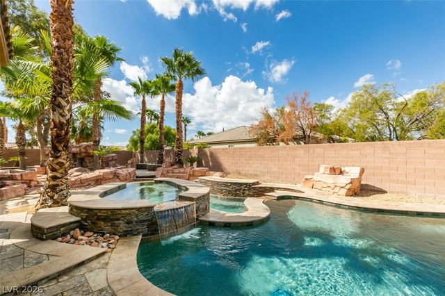 7561 Prancing Pony Court, Las Vegas, NV 89131