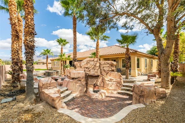 7561 Prancing Pony Court, Las Vegas, NV 89131