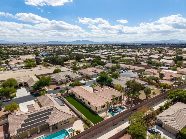 7561 Prancing Pony Court, Las Vegas, NV 89131