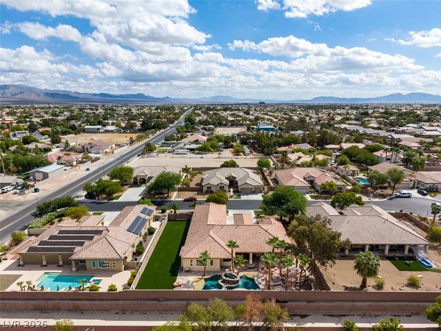 7561 Prancing Pony Court, Las Vegas, NV 89131