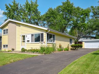 1331 Davine Drive, Glendale Heights, IL 60139